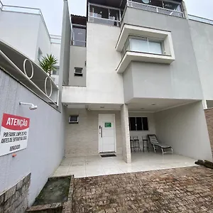 Casa Brava Amores Quarto em Acomodações Particulares Balneário Camboriú